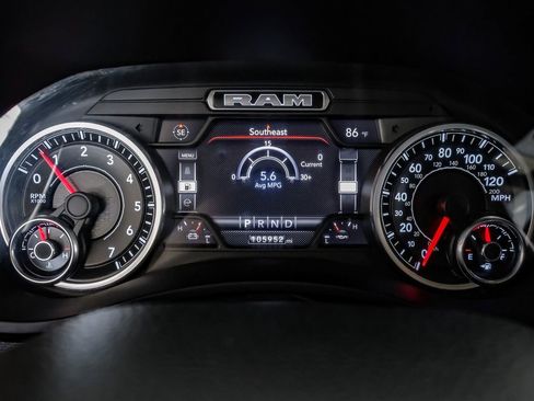 Used 2022 RAM 2500 Laramie w/ Protection Group image 19