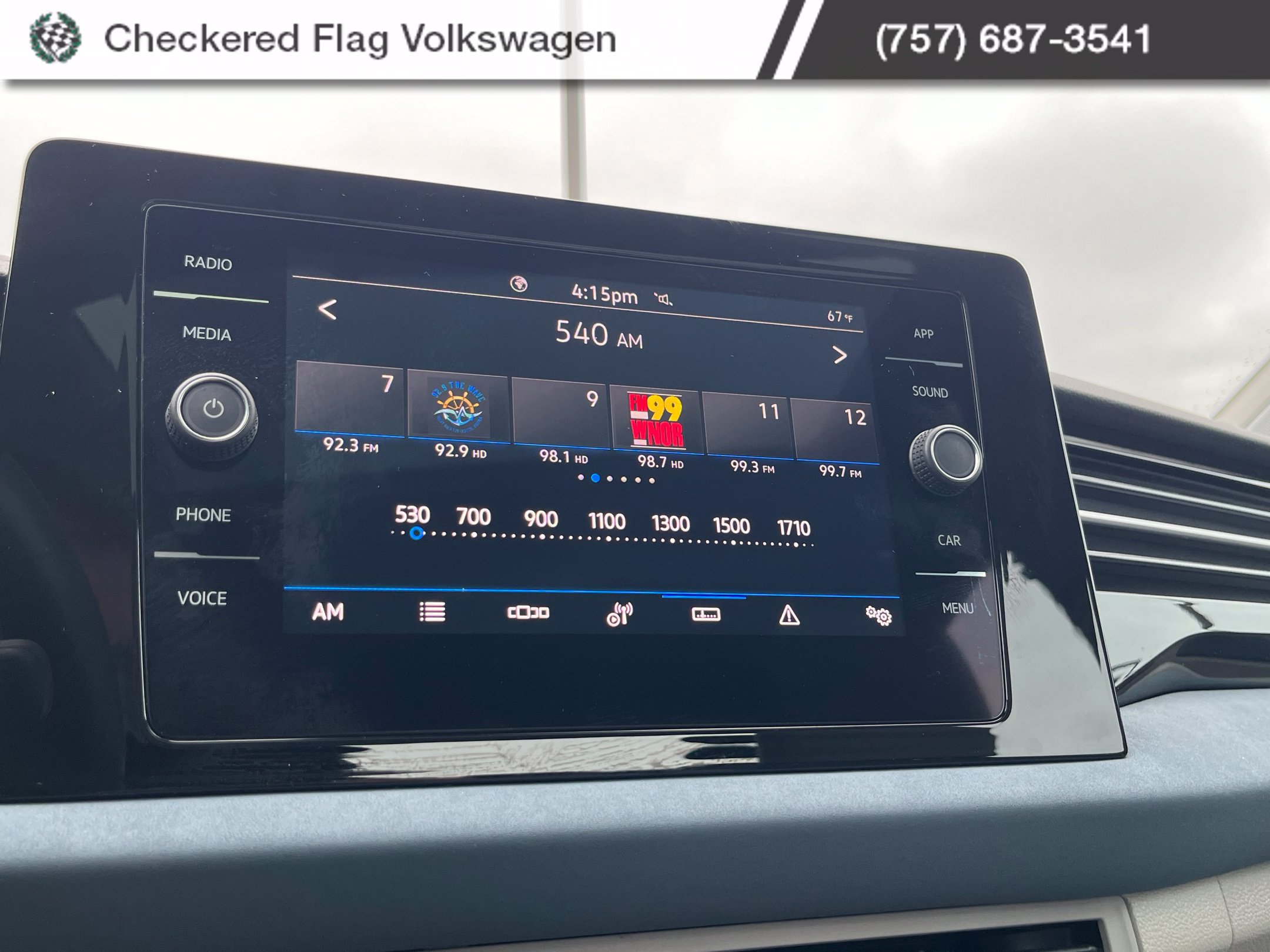Used 2026 Volkswagen Jetta SE FWD image 38