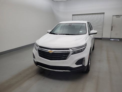 Used 2024 Chevrolet Equinox LT w/ LPO, Floor Liner Package FWD image 15