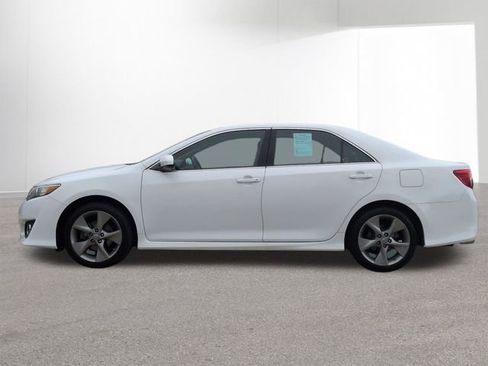 Used 2012 Toyota Camry SE image 9
