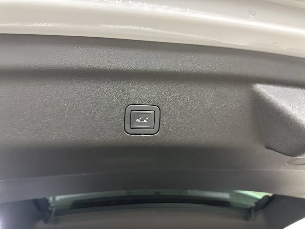 New 2026 Chevrolet Tahoe High Country AWD/4WD image 27