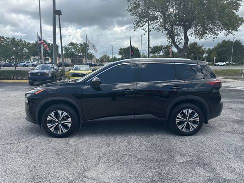 Used 2021 Nissan Rogue SV w/ Premium Package FWD image 19