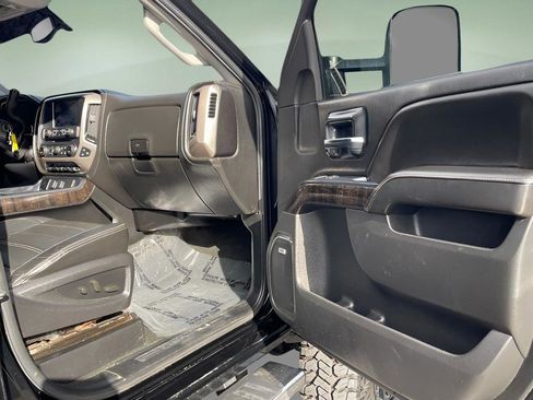 Used 2015 GMC Sierra 2500 Denali image 11