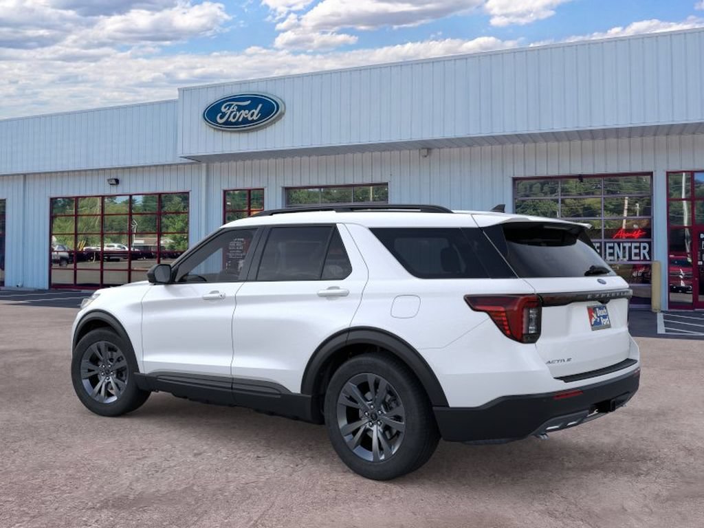 Used 2026 Ford Explorer Active w/ Active Comfort Package AWD/4WD image 4