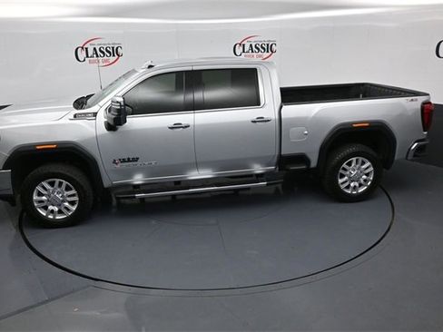 Used 2023 GMC Sierra 2500 SLT w/ SLT Premium Package image 20