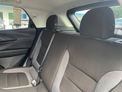 Used 2023 Chevrolet TrailBlazer LT FWD image 13