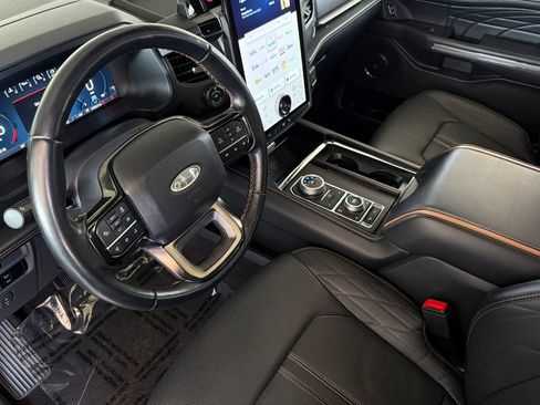 Used 2023 Ford Expedition Max Platinum AWD/4WD image 11