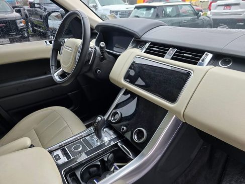 Used 2021 Land Rover Range Rover Sport HSE Silver Edition image 11