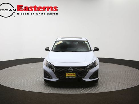 Used 2023 Nissan Altima 2.5 SR w/ SR Premium Package FWD image 52