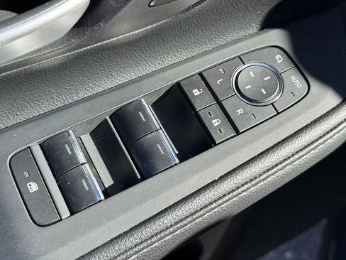 Used 2024 Toyota Grand Highlander AWD image 36