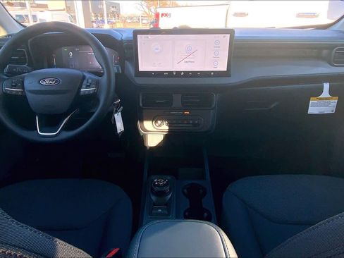 New 2026 Ford Maverick XL image 5