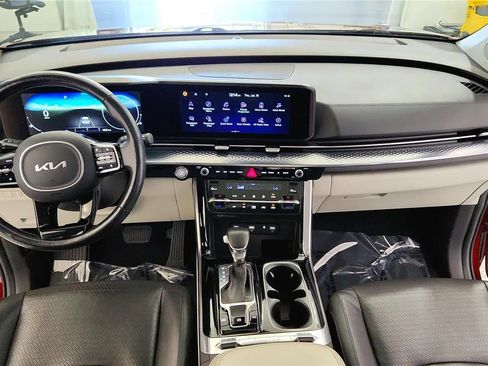 Used 2022 Kia Carnival SX Prestige FWD image 29