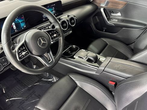 Used 2020 Mercedes-Benz CLA 250 image 4
