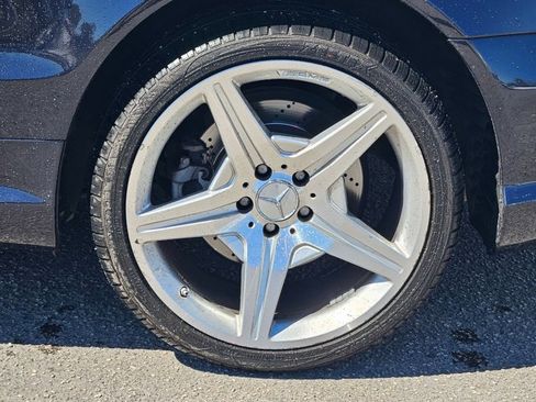 Used 2009 Mercedes-Benz SL 550 w/ Premium I Pkg image 3