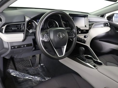 Used 2024 Toyota Camry LE FWD image 25