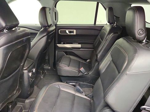 Used 2020 Ford Explorer XLT w/ Equipment Group 202A AWD/4WD image 21