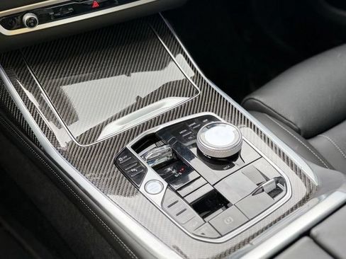 Used 2025 BMW X7 M60i AWD/4WD image 49
