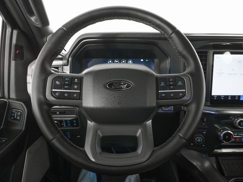 Used 2025 Ford F150 Lariat w/ Equipment Group 502A High image 19