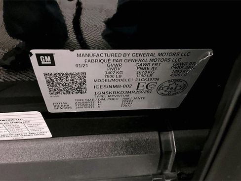 Used 2021 Chevrolet Tahoe RST w/ Luxury Package image 38