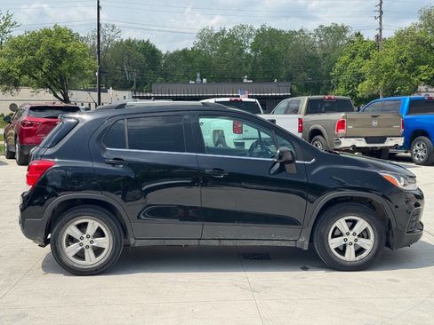 Used 2018 Chevrolet Trax LT FWD image 6
