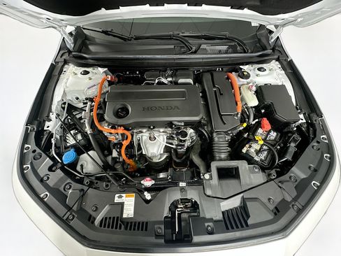 Used 2024 Honda Accord Sport image 32