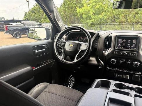 Used 2025 Chevrolet Silverado 1500 Custom RWD image 33