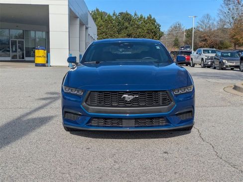 Used 2024 Ford Mustang Premium image 3