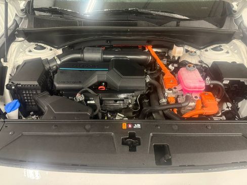 Used 2023 Hyundai Santa Fe SEL Premium image 12