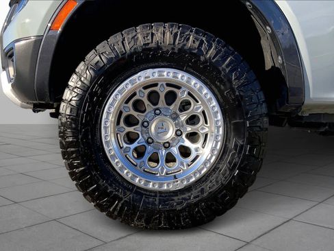 Used 2024 Ford Ranger XLT image 11