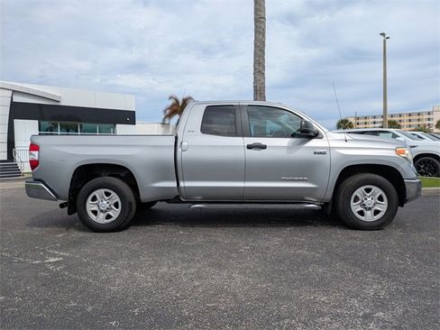 Used 2016 Toyota Tundra SR5 w/ SR5 Upgrade Package image 3