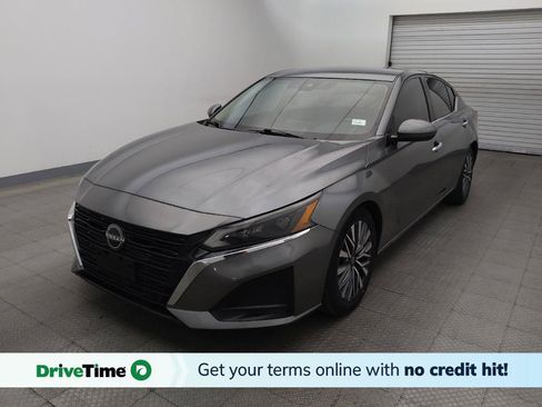 Used 2023 Nissan Altima 2.5 SV FWD image 1