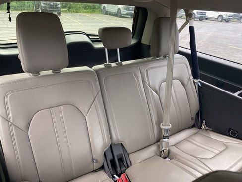 Used 2021 Ford Expedition Max Limited AWD/4WD image 11