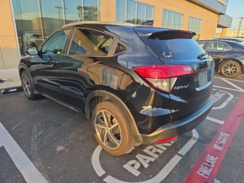 Used 2022 Honda HR-V EX image 4