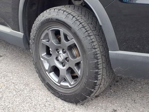 Used 2023 Honda Pilot TrailSport image 11