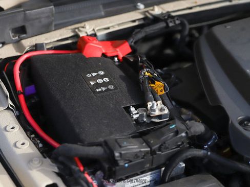 Used 2023 Jeep Gladiator Sport image 16