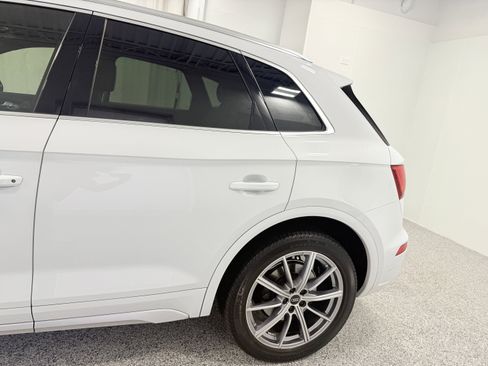 Used 2022 Audi SQ5 Premium Plus w/ Premium Plus Package image 5