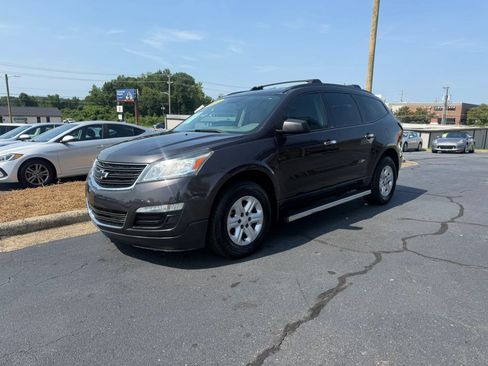 Used 2017 Chevrolet Traverse LS w/ LPO, 'HIT The Road' Package FWD image 3