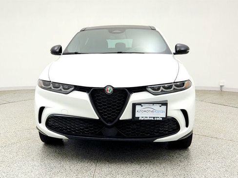 Used 2024 Alfa Romeo Tonale Veloce AWD/4WD image 2