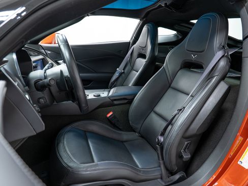 Used 2015 Chevrolet Corvette Z06 w/ 2LZ Preferred Equipment Group image 15