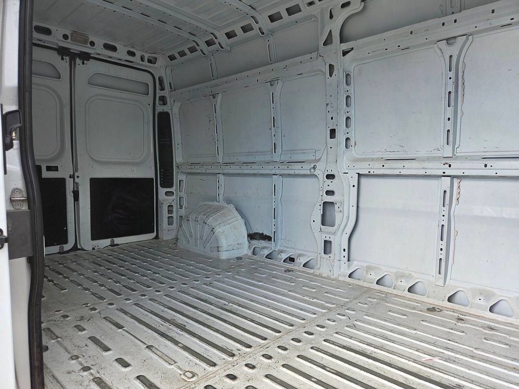 Used 2023 RAM ProMaster 2500 FWD image 23