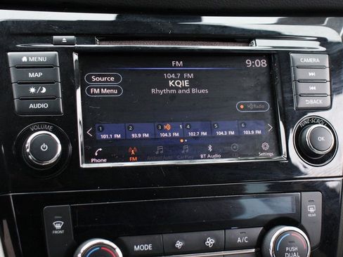 Used 2020 Nissan Rogue Sport SL w/ Premium Package image 29