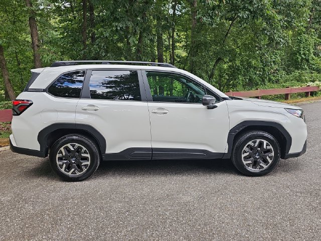 Certified 2026 Subaru Forester Premium AWD/4WD image 2