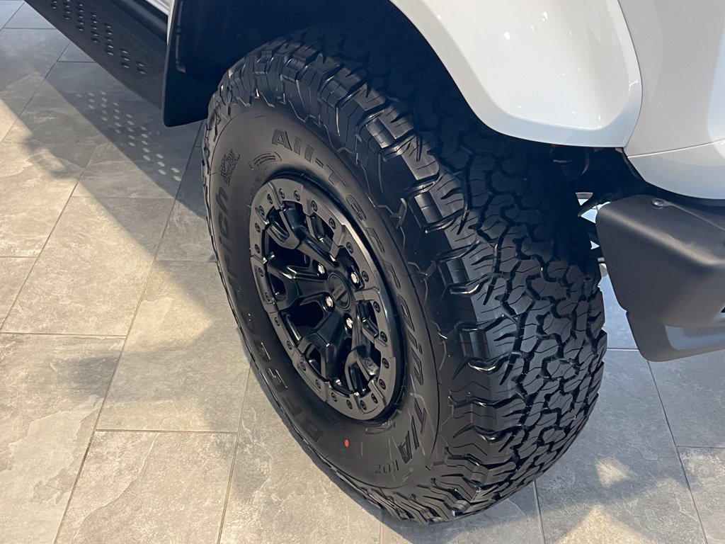New 2026 Ford Bronco Raptor w/ Interior Carbon Fiber Pack AWD/4WD image 2