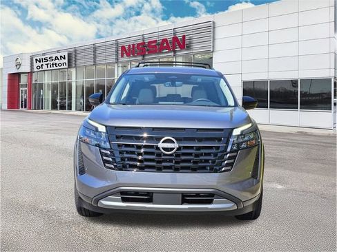 New 2026 Nissan Pathfinder SL w/ SL Premium Package (P04) FWD image 2