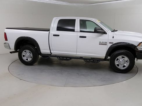 Used 2016 RAM 2500 Tradesman w/ Chrome Appearance Group AWD/4WD image 11
