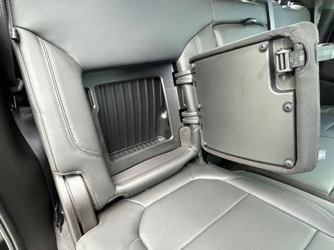 Used 2020 Chevrolet Silverado 1500 LTZ w/ LTZ Premium Package AWD/4WD image 44
