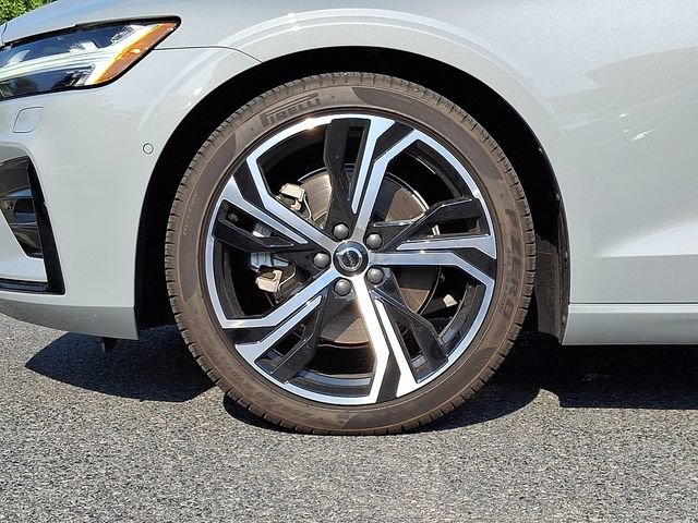 Used 2024 Volvo S60 B5 Ultimate w/ Climate Package AWD/4WD image 8