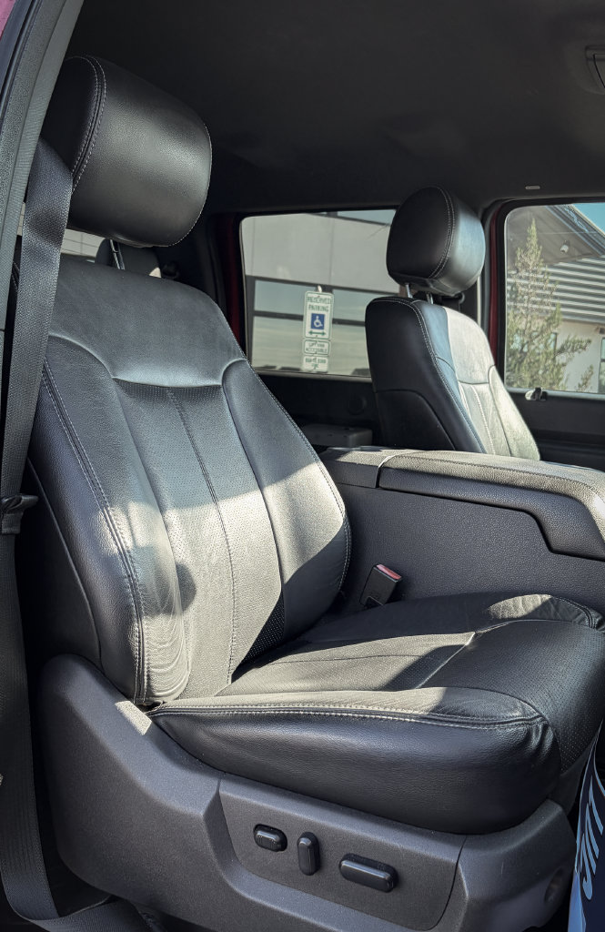 Used 2015 Ford F250 Lariat w/ Chrome Package AWD/4WD image 34