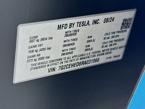 Used 2024 Tesla Cybertruck AWD Crew Cab image 24