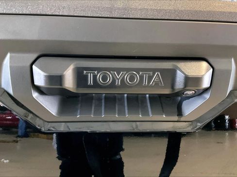 Used 2023 Toyota Tundra SR5 RWD image 9